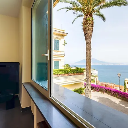 Villa Dolcevita With Parking By Napoliapartments Buitenkant foto