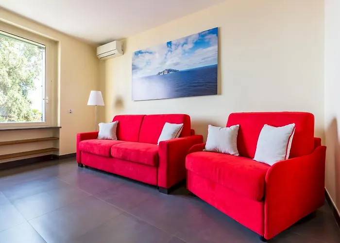 Villa Dolcevita With Parking By Napoliapartments