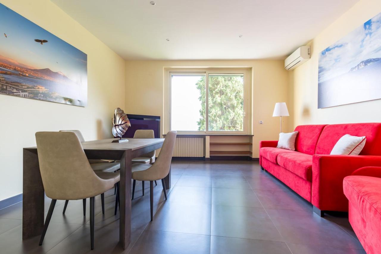 Dolcevita With Parking By Napoliapartments
