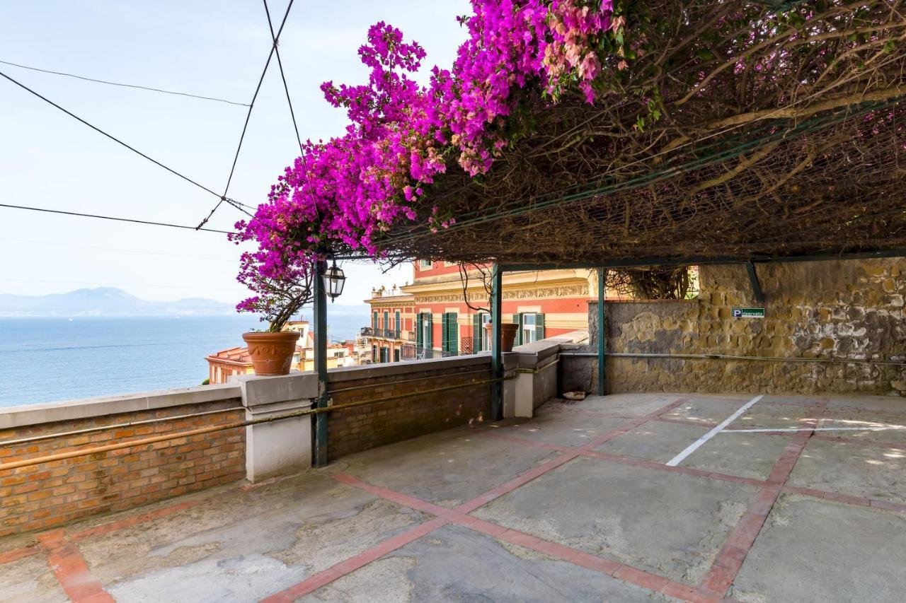 Dolcevita With Parking By Napoliapartments Appartement
