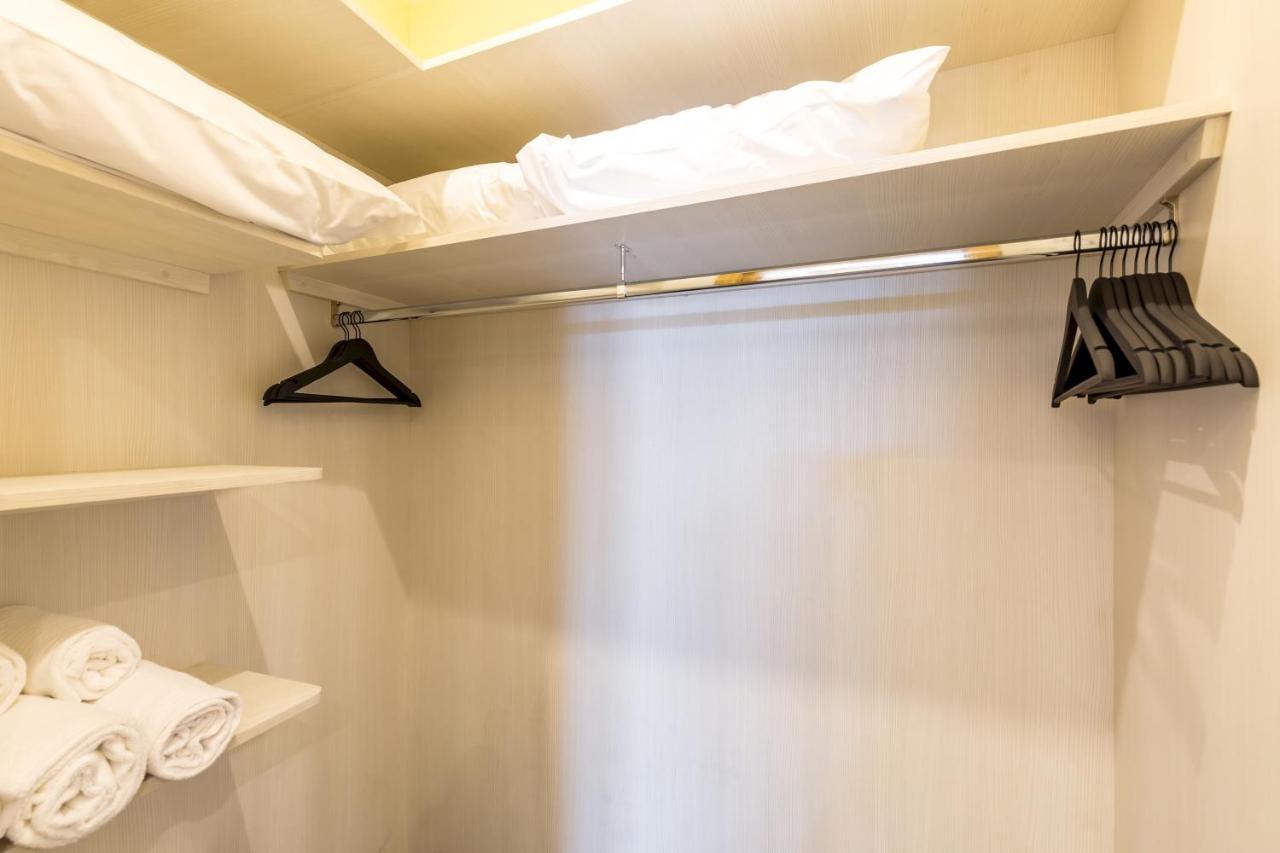 Appartement Dolcevita With Parking By Napoliapartments
